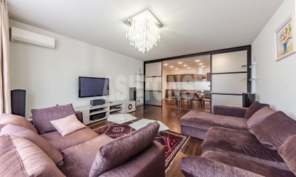 Rent a 3-room apartment on Zoologicheskaya street