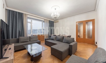 Rent of 3-room apartment on M. Bronnaya street